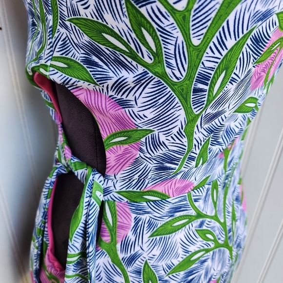 Liberty & Justice Women's One Shoulder High Leg Cheeky Cut Out One-Piece Sz L - Picture 15 of 16